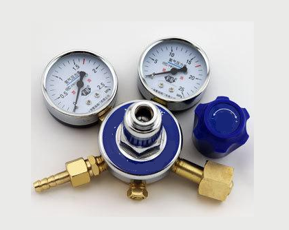 醫(yī)用氧氣減壓閥漏氣怎么辦,使用醫(yī)用氧氣減壓閥漏氣的注意事項